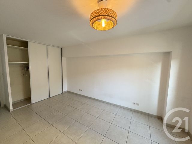 Appartement T2 &agrave; louer - 2 pi&egrave;ces - 59,52 m2 - Marseille - 13012 - PROVENCE-ALPES-COTE-D-AZUR
