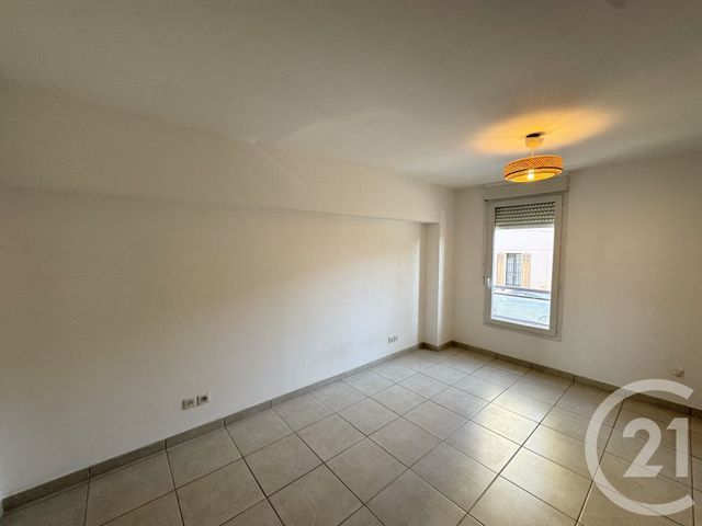 Appartement T2 &agrave; louer - 2 pi&egrave;ces - 59,52 m2 - Marseille - 13012 - PROVENCE-ALPES-COTE-D-AZUR
