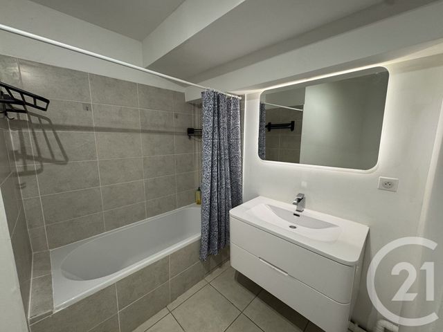 Appartement T2 &agrave; louer - 2 pi&egrave;ces - 59,52 m2 - Marseille - 13012 - PROVENCE-ALPES-COTE-D-AZUR