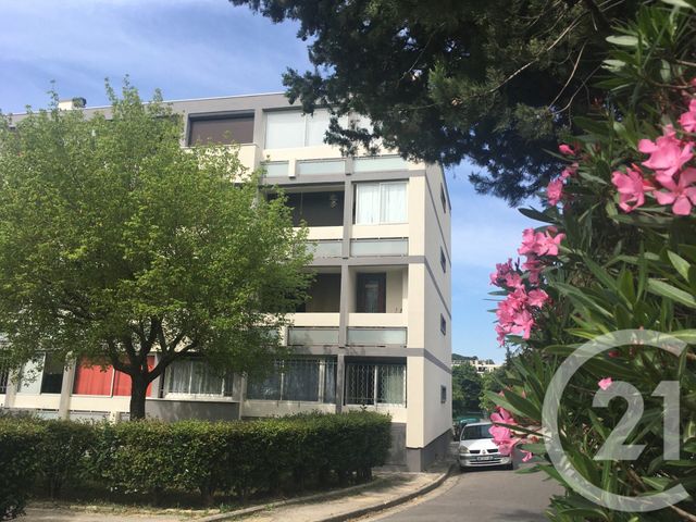 Appartement F3 &agrave; vendre - 4 pi&egrave;ces - 70 m2 - Marseille - 13012 - PROVENCE-ALPES-COTE-D-AZUR
