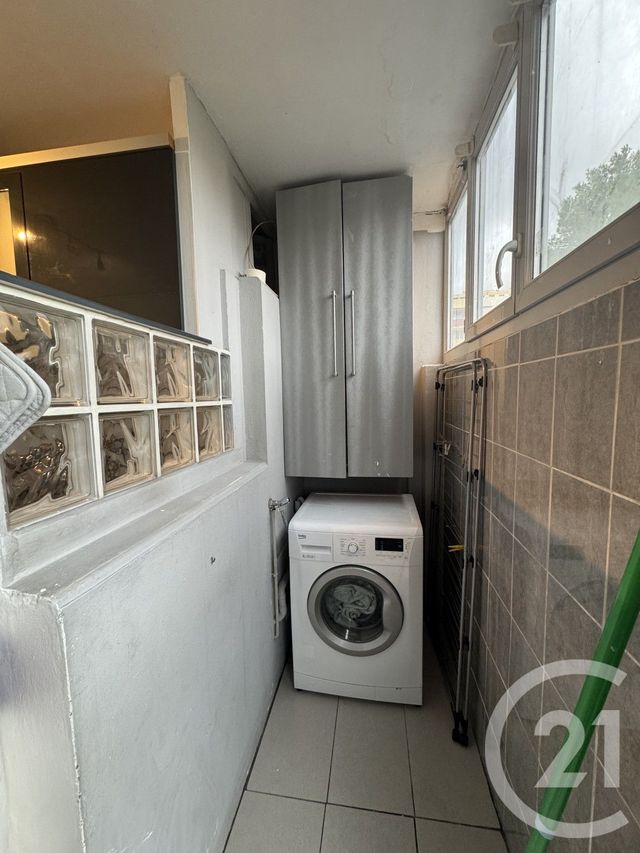 Appartement T3 &agrave; louer - 3 pi&egrave;ces - 57,25 m2 - Marseille - 13011 - PROVENCE-ALPES-COTE-D-AZUR