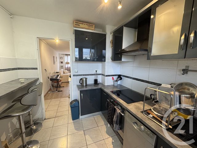 Appartement T3 &agrave; louer - 3 pi&egrave;ces - 57,25 m2 - Marseille - 13011 - PROVENCE-ALPES-COTE-D-AZUR