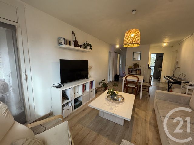 Appartement T3 &agrave; louer - 3 pi&egrave;ces - 57,25 m2 - Marseille - 13011 - PROVENCE-ALPES-COTE-D-AZUR