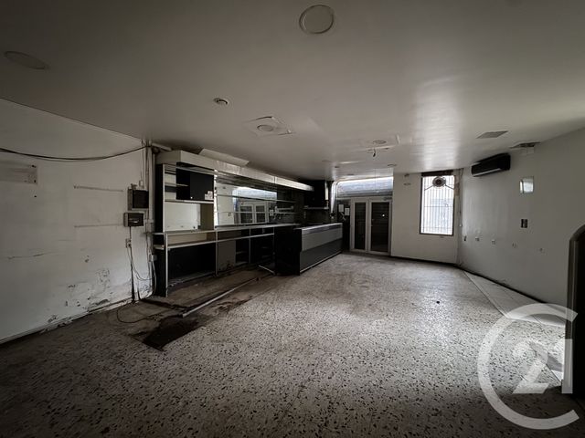 Local commercial à louer - 198.59 m2 - 13 - Bouches-du-Rhone