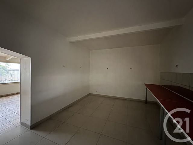 Local commercial à louer - 198.59 m2 - 13 - Bouches-du-Rhone