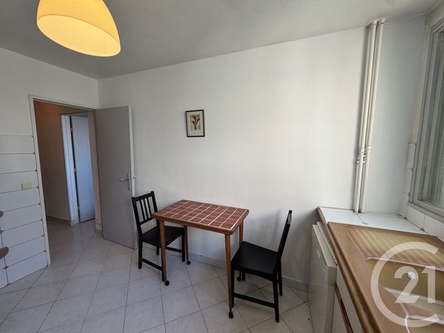 Appartement T2 &agrave; louer - 2 pi&egrave;ces - 54,54 m2 - Marseille - 13010 - PROVENCE-ALPES-COTE-D-AZUR
