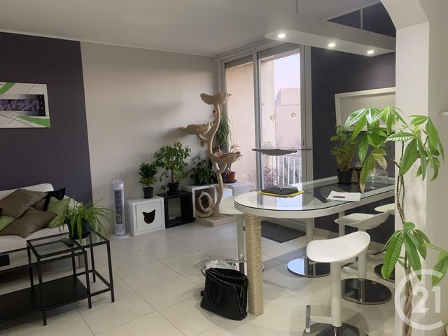 Appartement T4 &agrave; louer - 4 pi&egrave;ces - 78,70 m2 - Marseille - 13012 - PROVENCE-ALPES-COTE-D-AZUR