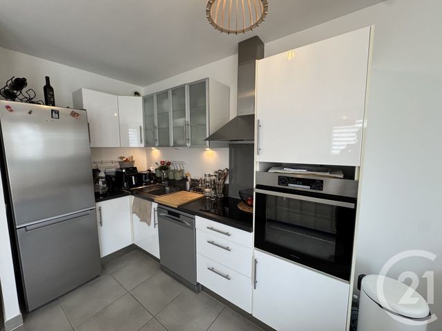 Appartement T3 &agrave; louer - 3 pi&egrave;ces - 61,75 m2 - Allauch - 13 - PROVENCE-ALPES-COTE-D-AZUR