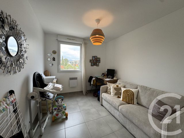 Appartement T3 &agrave; louer - 3 pi&egrave;ces - 61,75 m2 - Allauch - 13 - PROVENCE-ALPES-COTE-D-AZUR