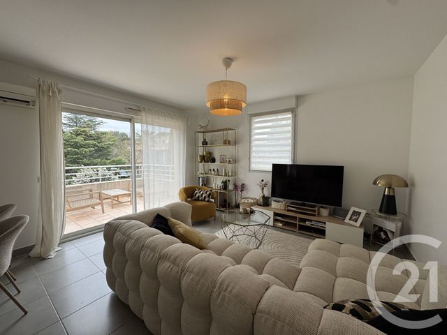 Appartement T3 &agrave; louer - 3 pi&egrave;ces - 61,75 m2 - Allauch - 13 - PROVENCE-ALPES-COTE-D-AZUR