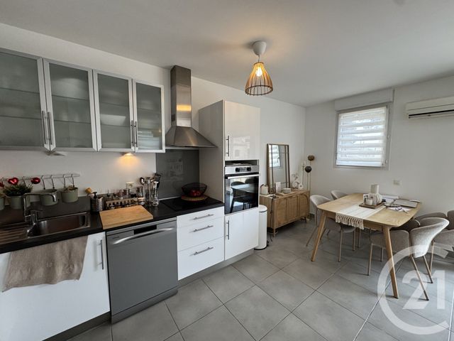 Appartement T3 &agrave; louer - 3 pi&egrave;ces - 61,75 m2 - Allauch - 13 - PROVENCE-ALPES-COTE-D-AZUR