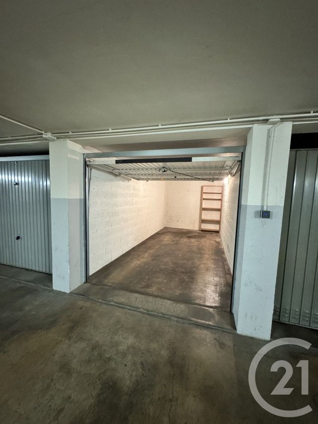 parking - MARSEILLE - 13004