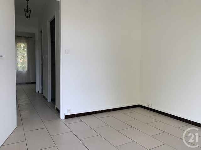 Appartement F3 &agrave; louer - 3 pi&egrave;ces - 57,51 m2 - Marseille - 13012 - PROVENCE-ALPES-COTE-D-AZUR