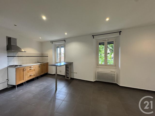 Appartement T1 &agrave; louer - 1 pi&egrave;ce - 23,68 m2 - Marseille - 13011 - PROVENCE-ALPES-COTE-D-AZUR