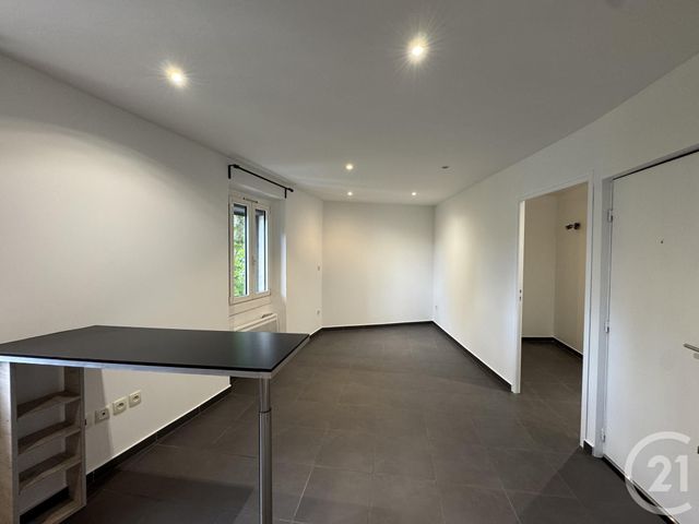 Appartement T1 &agrave; louer - 1 pi&egrave;ce - 23,68 m2 - Marseille - 13011 - PROVENCE-ALPES-COTE-D-AZUR