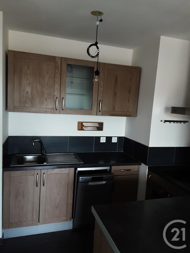 Appartement T3 &agrave; louer - 3 pi&egrave;ces - 57,36 m2 - Marseille - 13012 - PROVENCE-ALPES-COTE-D-AZUR