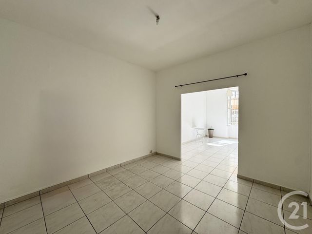 Appartement T1 &agrave; louer - 1 pi&egrave;ce - 46,50 m2 - Marseille - 13005 - PROVENCE-ALPES-COTE-D-AZUR