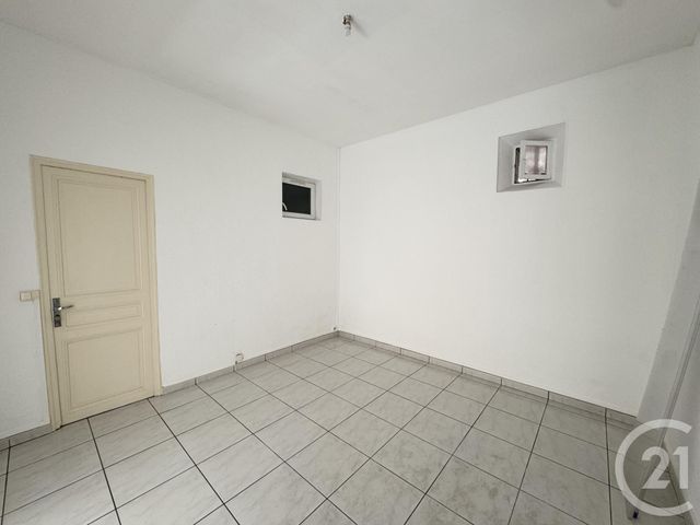 Appartement T1 &agrave; louer - 1 pi&egrave;ce - 46,50 m2 - Marseille - 13005 - PROVENCE-ALPES-COTE-D-AZUR