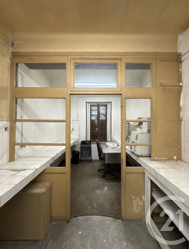 Appartement Local &agrave; louer - 2 pi&egrave;ces - 22,90 m2 - Marseille - 13005 - PROVENCE-ALPES-COTE-D-AZUR