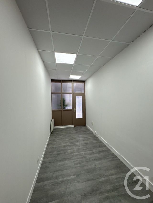 Appartement Local &agrave; louer - 2 pi&egrave;ces - 22,90 m2 - Marseille - 13005 - PROVENCE-ALPES-COTE-D-AZUR