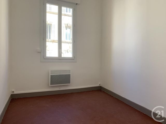 Appartement T2 &agrave; louer - 2 pi&egrave;ces - 31,61 m2 - Marseille - 13007 - PROVENCE-ALPES-COTE-D-AZUR