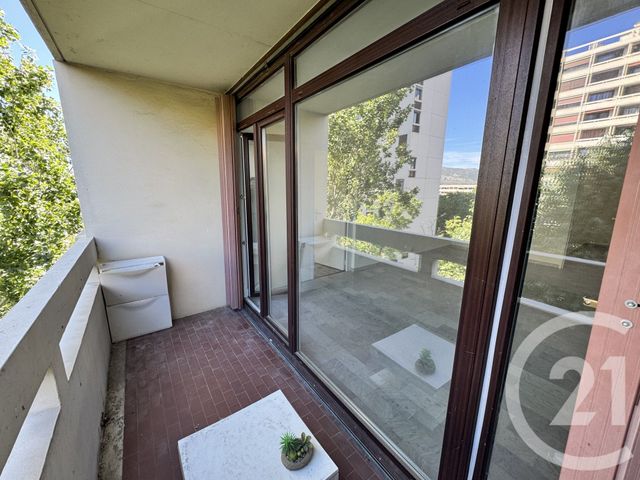 Appartement T4 &agrave; louer - 4 pi&egrave;ces - 77,75 m2 - Marseille - 13012 - PROVENCE-ALPES-COTE-D-AZUR