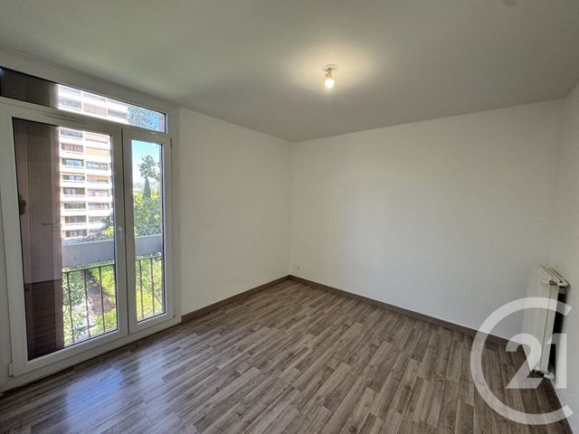 Appartement T4 &agrave; louer - 4 pi&egrave;ces - 77,75 m2 - Marseille - 13012 - PROVENCE-ALPES-COTE-D-AZUR
