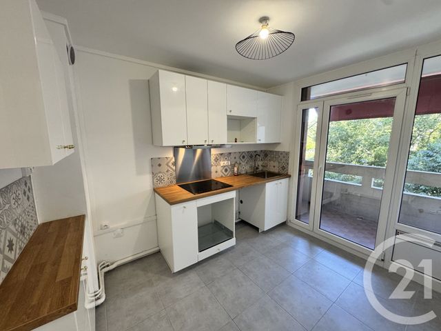Appartement T4 &agrave; louer - 4 pi&egrave;ces - 77,75 m2 - Marseille - 13012 - PROVENCE-ALPES-COTE-D-AZUR