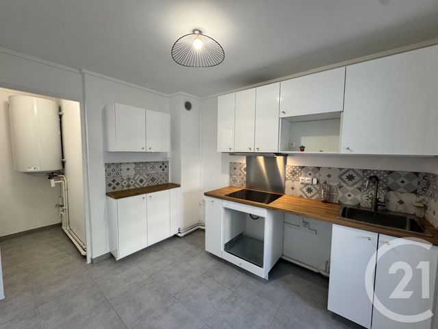Appartement T4 &agrave; louer - 4 pi&egrave;ces - 77,75 m2 - Marseille - 13012 - PROVENCE-ALPES-COTE-D-AZUR