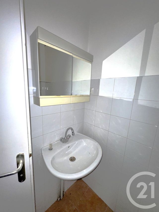 Appartement Studio &agrave; louer - 1 pi&egrave;ce - 18,02 m2 - Marseille - 13011 - PROVENCE-ALPES-COTE-D-AZUR