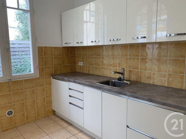 Maison &agrave; louer - 4 pi&egrave;ces - 85,15 m2 - Marseille - 13012 - PROVENCE-ALPES-COTE-D-AZUR