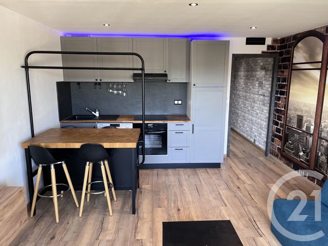 Appartement Studio &agrave; louer - 1 pi&egrave;ce - 26,55 m2 - Aubagne - 13 - PROVENCE-ALPES-COTE-D-AZUR
