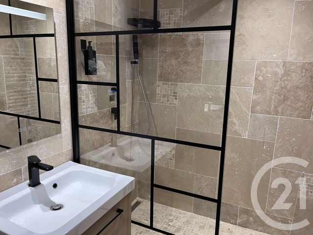 Appartement Studio &agrave; louer - 1 pi&egrave;ce - 26,55 m2 - Aubagne - 13 - PROVENCE-ALPES-COTE-D-AZUR
