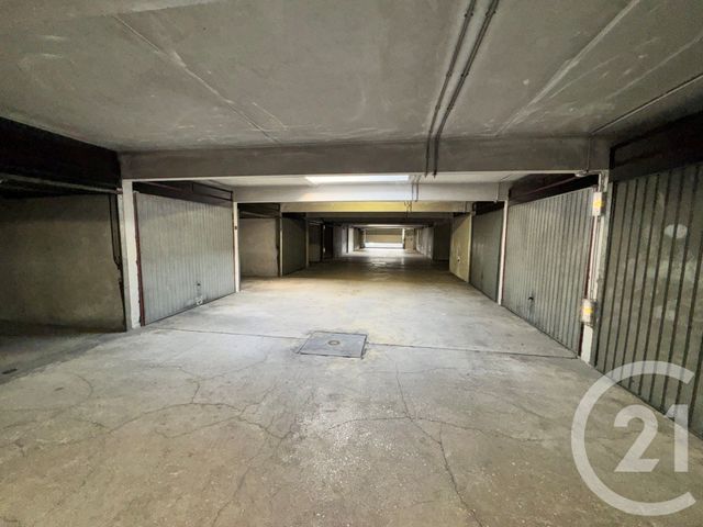 Parking &agrave; louer - 13 m2 - Marseille - 13012 - PROVENCE-ALPES-COTE-D-AZUR