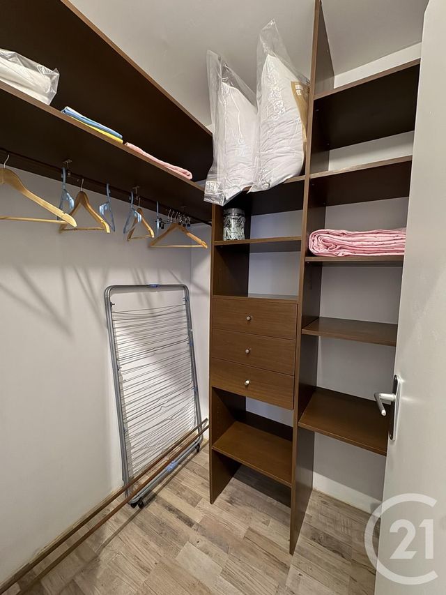 Appartement T2 &agrave; louer - 2 pi&egrave;ces - 55,23 m2 - Marseille - 13009 - PROVENCE-ALPES-COTE-D-AZUR