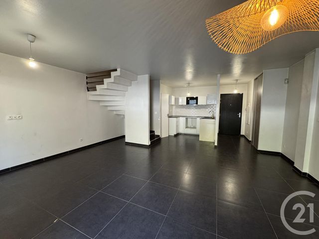 Appartement T3/4 &agrave; louer - 4 pi&egrave;ces - 83,70 m2 - Marseille - 13012 - PROVENCE-ALPES-COTE-D-AZUR