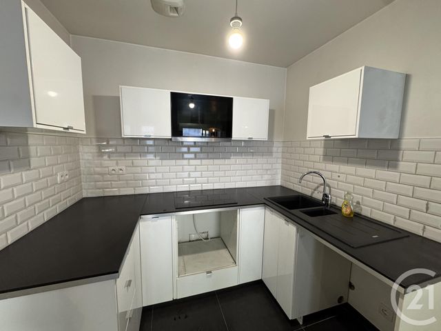 Appartement T3/4 &agrave; louer - 4 pi&egrave;ces - 83,70 m2 - Marseille - 13012 - PROVENCE-ALPES-COTE-D-AZUR