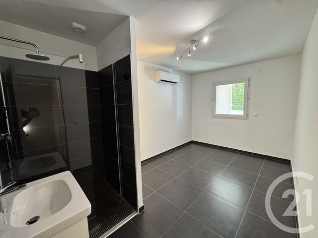 Appartement T3/4 &agrave; louer - 4 pi&egrave;ces - 83,70 m2 - Marseille - 13012 - PROVENCE-ALPES-COTE-D-AZUR