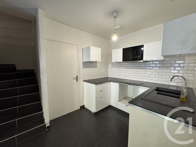 Appartement T3/4 &agrave; louer - 4 pi&egrave;ces - 83,70 m2 - Marseille - 13012 - PROVENCE-ALPES-COTE-D-AZUR