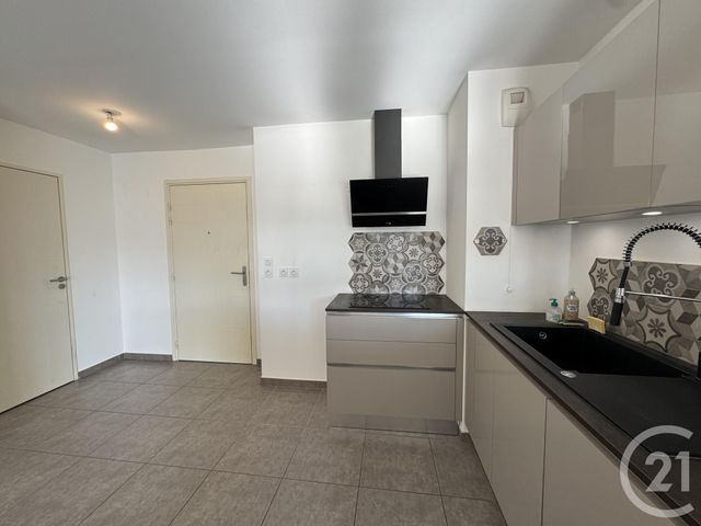 Appartement T3 &agrave; louer - 3 pi&egrave;ces - 60,40 m2 - Marseille - 13012 - PROVENCE-ALPES-COTE-D-AZUR
