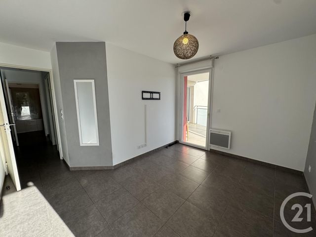 Appartement T3 &agrave; louer - 3 pi&egrave;ces - 60,40 m2 - Marseille - 13012 - PROVENCE-ALPES-COTE-D-AZUR