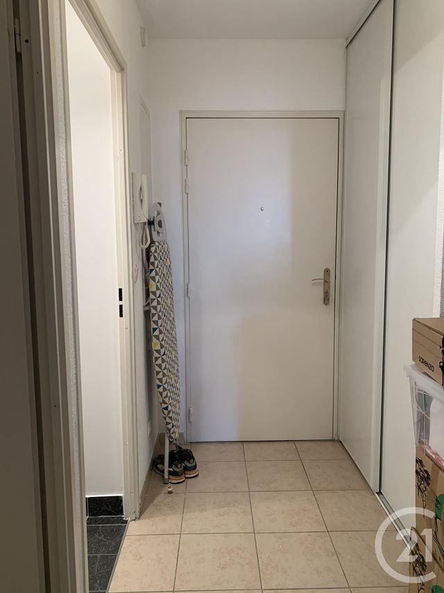 Appartement T2 &agrave; louer - 2 pi&egrave;ces - 45 m2 - Marseille - 13013 - PROVENCE-ALPES-COTE-D-AZUR