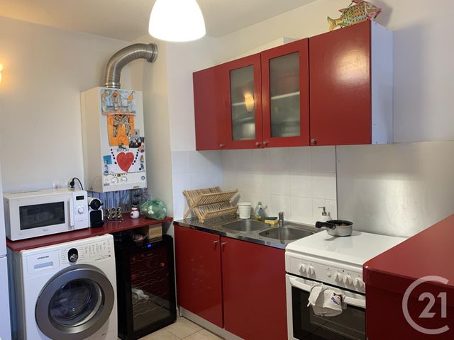 Appartement T2 &agrave; louer - 2 pi&egrave;ces - 45 m2 - Marseille - 13013 - PROVENCE-ALPES-COTE-D-AZUR