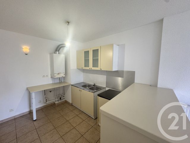 Appartement T2 &agrave; louer - 2 pi&egrave;ces - 45 m2 - Marseille - 13013 - PROVENCE-ALPES-COTE-D-AZUR