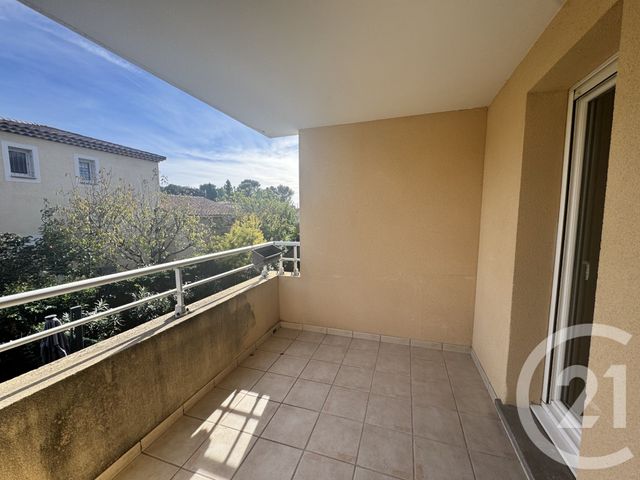 Appartement T2 &agrave; louer - 2 pi&egrave;ces - 45 m2 - Marseille - 13013 - PROVENCE-ALPES-COTE-D-AZUR