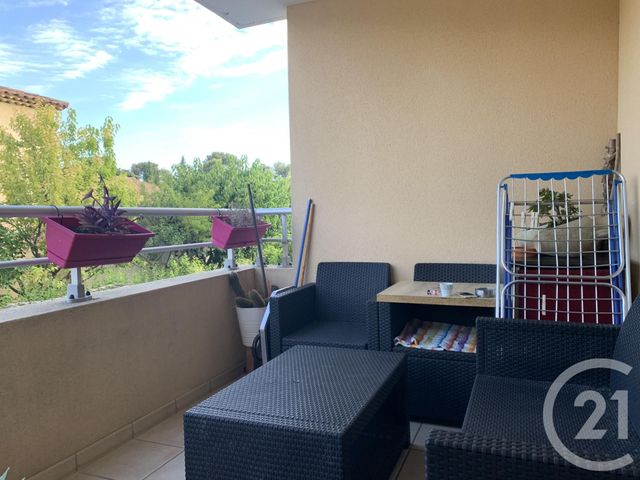 Appartement T2 &agrave; louer - 2 pi&egrave;ces - 45 m2 - Marseille - 13013 - PROVENCE-ALPES-COTE-D-AZUR