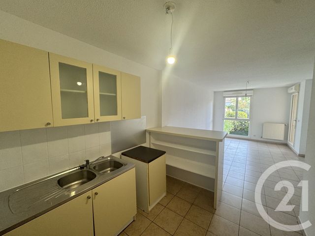 Appartement T2 &agrave; louer - 2 pi&egrave;ces - 45 m2 - Marseille - 13013 - PROVENCE-ALPES-COTE-D-AZUR