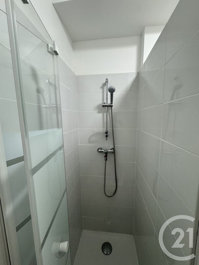 Appartement Studio &agrave; louer - 1 pi&egrave;ce - 22,80 m2 - Marseille - 13005 - PROVENCE-ALPES-COTE-D-AZUR