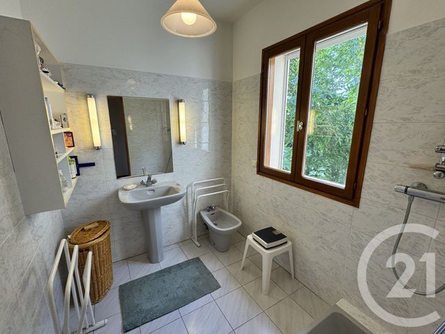 Maison &agrave; louer - 6 pi&egrave;ces - 166,52 m2 - Marseille - 13012 - PROVENCE-ALPES-COTE-D-AZUR