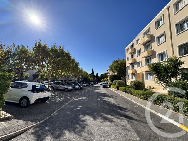 Appartement T3 &agrave; louer - 3 pi&egrave;ces - 64,80 m2 - Marseille - 13012 - PROVENCE-ALPES-COTE-D-AZUR